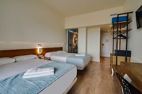 Hotel Brisamar Suites
