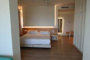 Hotel Brisamar Suites