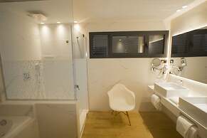 Hotel Brisamar Suites
