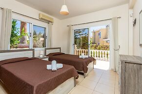 Queens Paradise 1 in Peyia