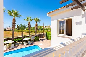 Queens Paradise 1 in Peyia