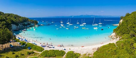 Flora Maisonettes 1 Walk to Beach A C Wifi Car Not Required