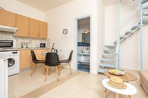 Flora Maisonettes 1 Walk to Beach A C Wifi Car Not Required