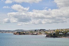 Harbour Breeze - Contemporary Waterside Bolthole on Torquay s Iconic M