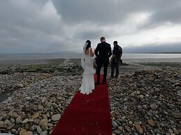 Luxury Villa Six Suites Private Path to Sea