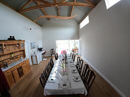 Luxury Villa Six Suites Private Path to Sea