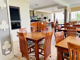CRYSTAL APARTMENT HOTEL AND LODGES