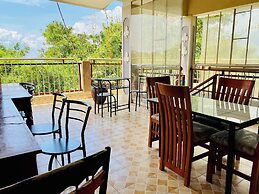 CRYSTAL APARTMENT HOTEL AND LODGES