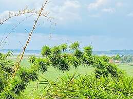 CRYSTAL APARTMENT HOTEL AND LODGES