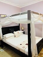 CRYSTAL APARTMENT HOTEL AND LODGES