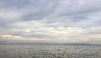 CRYSTAL APARTMENT HOTEL AND LODGES