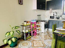 CRYSTAL APARTMENT HOTEL AND LODGES