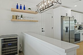 5BR Pool Home in Downtown Gilbert by RedAwning