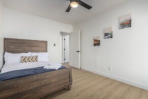 5BR Pool Home in Downtown Gilbert by RedAwning