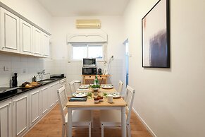 Beautiful Urban Apartment In Tel-Aviv