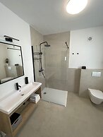 Remarkable 4-bed House in Kaštel Novi
