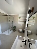 Remarkable 4-bed House in Kaštel Novi