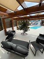 Remarkable 4-bed House in Kaštel Novi