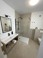 Remarkable 4-bed House in Kaštel Novi