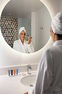 Lake Nona Wave Hotel