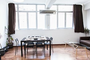 Modern-deluxe central apt in Athens