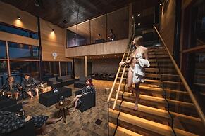 Jeris Hotel & Cabins