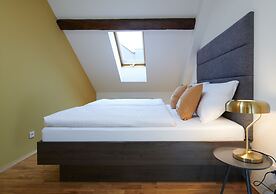 VN48 Suites by Adrez Living