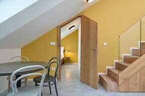 VN48 Suites by Adrez Living