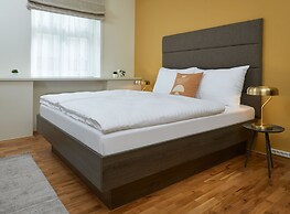 VN48 Suites by Adrez Living