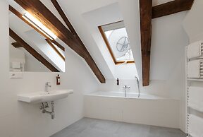 VN48 Suites by Adrez Living