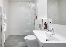 VN48 Suites by Adrez Living