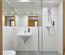 VN48 Suites by Adrez Living