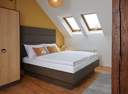 VN48 Suites by Adrez Living