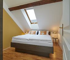 VN48 Suites by Adrez Living