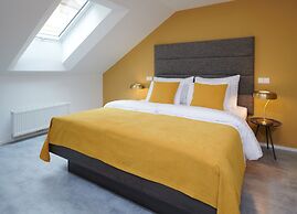 VN48 Suites by Adrez Living