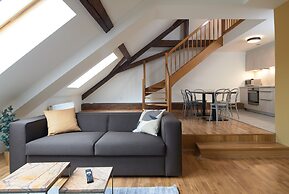 VN48 Suites by Adrez Living