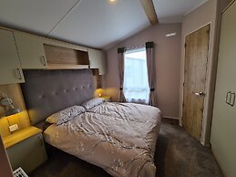 Stunning Platinum Caravan in Rhyl 2 Mins to Beach
