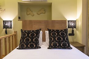 Ipelhome Plaka Boutique Apartments