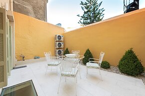 Ipelhome Plaka Boutique Apartments