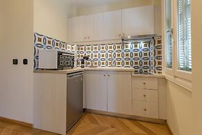 Ipelhome Plaka Boutique Apartments