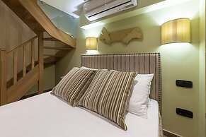 Ipelhome Plaka Boutique Apartments