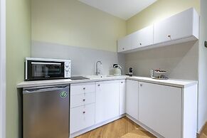 Ipelhome Plaka Boutique Apartments