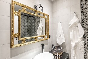 Ipelhome Plaka Boutique Apartments