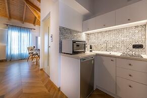 Ipelhome Plaka Boutique Apartments