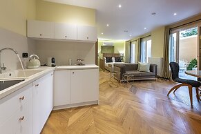 Ipelhome Plaka Boutique Apartments