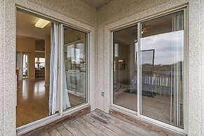 Spacious Home with Private Balcony and Ocean View by RedAwning