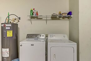 Spacious Home with Private Balcony and Ocean View by RedAwning