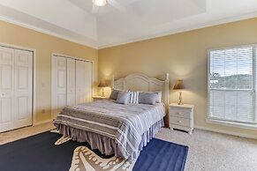 Spacious Home with Private Balcony and Ocean View by RedAwning