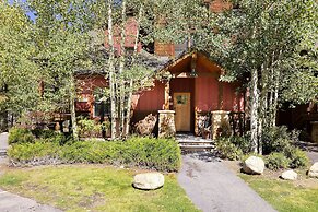 The Seasons 1834 2 Bedroom Condo by RedAwning