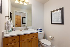 The Seasons 1834 2 Bedroom Condo by RedAwning